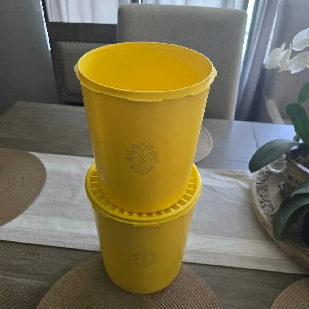 Vintage Tupperware yellow sunburst  canister set of 3.